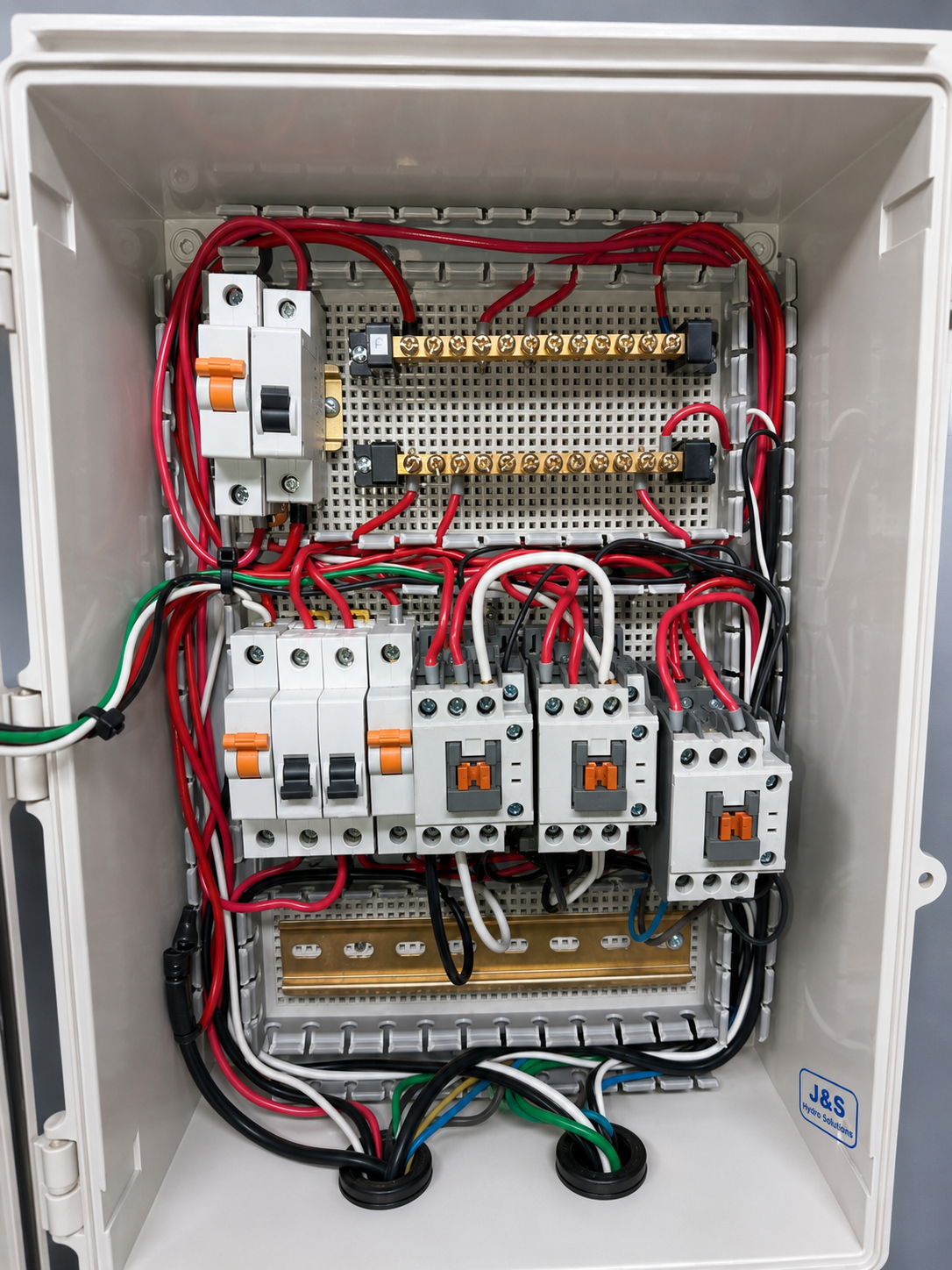 Tablero eléctrico de control armado para sistema hidráulico